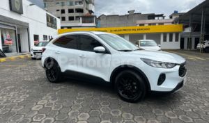 foto de Autos marca Ford seminuevo modelo Escape Titanium año 2025 en Quito