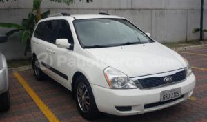 Kia Grand Carnival 2013