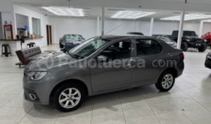 foto de Autos marca Renault seminuevo modelo Logan año 2022 en Quito