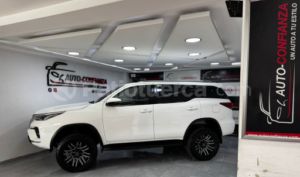 foto de Autos marca Toyota seminuevo modelo New Fortuner año 2022
