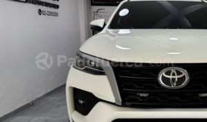 foto de Autos marca Toyota seminuevo modelo New Fortuner año 2022