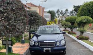 Mercedes Benz—™ E320 1999