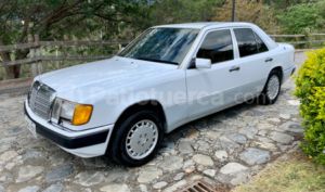 Mercedes Benz—™ 300E 1991