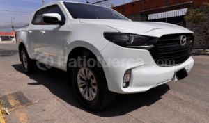 foto de Autos marca Mazda seminuevo modelo BT-50 4x4 Diesel año 2023