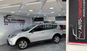 foto de Autos marca Toyota seminuevo modelo NEW RAV4 2.5 año 2015 en Quito