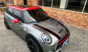 foto de Autos marca Mini seminuevo modelo Cooper año 2019 en Quito