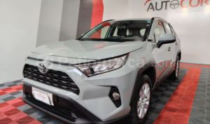 foto de Toyota RAV4 LS 2020