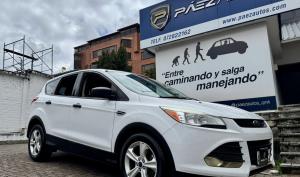 Ford Escape S 2014