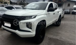 Mitsubishi L200 GLX 2021