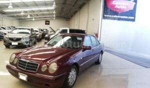 Mercedes Benz—™ 230E 1996