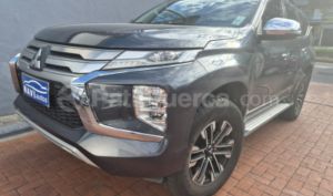 foto de Autos marca Mitsubishi seminuevo modelo Montero Sport Diesel año 2023 en Quito