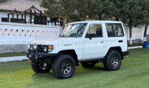 foto de Autos marca Toyota seminuevo modelo Land Cruiser año 1992