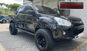 foto de Autos marca Chevrolet seminuevo modelo DMAX CRDI 3.0 4X2 TM DIESEL año 2025 en Guayaquil