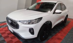foto de Autos marca Ford seminuevo modelo Escape Titanium año 2025