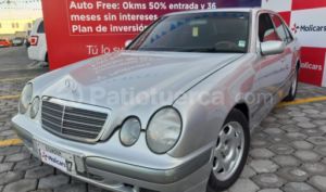 Mercedes Benz—™ E200 Kompresor 2000