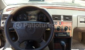 Mercedes Benz—™ C280 1995