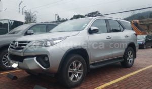 foto de Autos marca Toyota seminuevo modelo New Fortuner año 2020