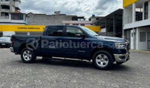 foto de Autos marca Ram seminuevo modelo 1500 BIGHORN ETORQUE año 2022 en Quito