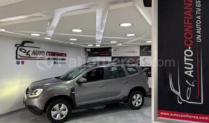 foto de Autos marca Renault seminuevo modelo DUSTER INTENS año 2024 en Quito