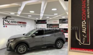 foto de Autos marca Peugeot seminuevo modelo 2008 fin h año 2021 en Quito