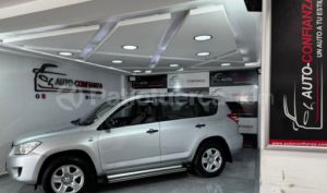 foto de Autos marca Toyota seminuevo modelo RAV 4 año 2012 en Quito