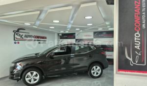 foto de Autos marca Nissan seminuevo modelo Qashqai sense año 2018 en Quito