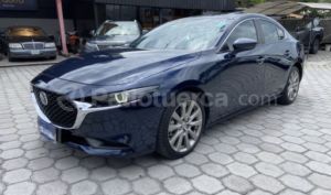 foto de Autos marca Mazda seminuevo modelo 3 año 2023 en Quito