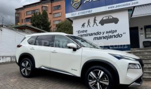 foto de Autos marca Nissan seminuevo modelo X-trail Epower Exclusive año 2025 en Cuenca