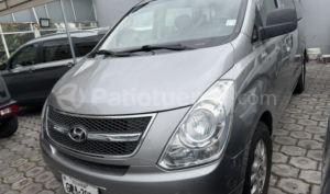 foto de Autos marca Hyundai seminuevo modelo H1 12 pasajeros año 2011 en Quito