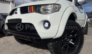 foto de Autos marca Mitsubishi seminuevo modelo L200 Sportero año 2009 en Cuenca
