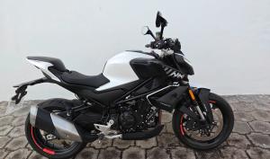CF MOTO NK400 2025