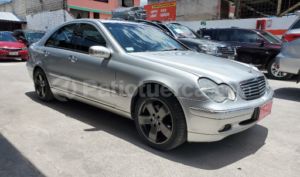 Mercedes Benz—™ C200 K 2001