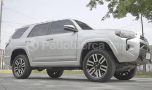 foto de Autos marca Toyota seminuevo modelo 4Runner Limited año 2023