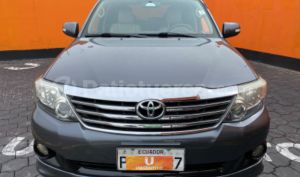 foto de Autos marca Toyota seminuevo modelo Fortuner 2.7 año 2013 en Quito