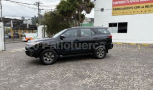 foto de Autos marca Toyota seminuevo modelo Fortuner año 2017 en Quito