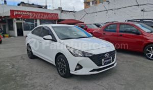 foto de Autos marca Hyundai seminuevo modelo Accent año 2023