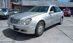 Mercedes Benz—™ E350 2005