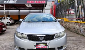 Kia Cerato Forte 2011