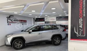 foto de Autos marca Toyota seminuevo modelo RAV 4 año 2020 en Quito