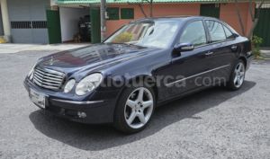 foto de Autos marca Mercedes Benz seminuevo modelo E320 año 2003 en Quito