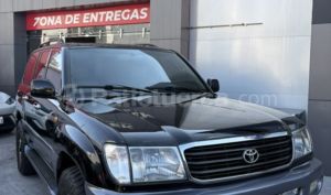 foto de Autos marca Toyota seminuevo modelo Land Cruiser año 2002 en Quito