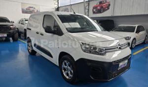 foto de Autos marca Citroen seminuevo modelo Berlingo año 2021 en Quito