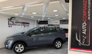 foto de Autos marca Toyota seminuevo modelo NEW RAV4 2.5 año 2015 en Quito