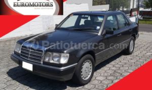 Mercedes Benz—™ 300E 1992