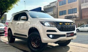 foto de Autos marca Chevrolet seminuevo modelo TrailBlazer DSL LTZ TA 2.8 año 2017 en Guayaquil