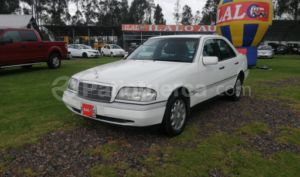 Mercedes Benz—™ C220 1996