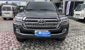 foto de Autos marca Toyota seminuevo modelo Land Cruiser 200 año 2018 en Santo Domingo