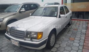 Mercedes Benz—™ 300E 1991