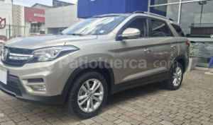 foto de DFSK GLORY 560 2022