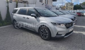 foto de Autos marca Kia seminuevo modelo Carnival año 2023 en Cuenca